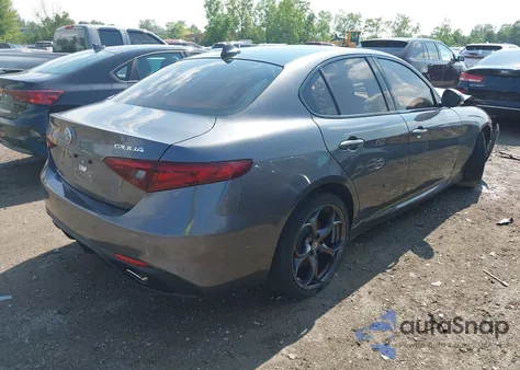 2017 Alfa Romeo Giulia Ti Rwd z USA, uszkodzony, nr VIN ZARFAECN6H7558472